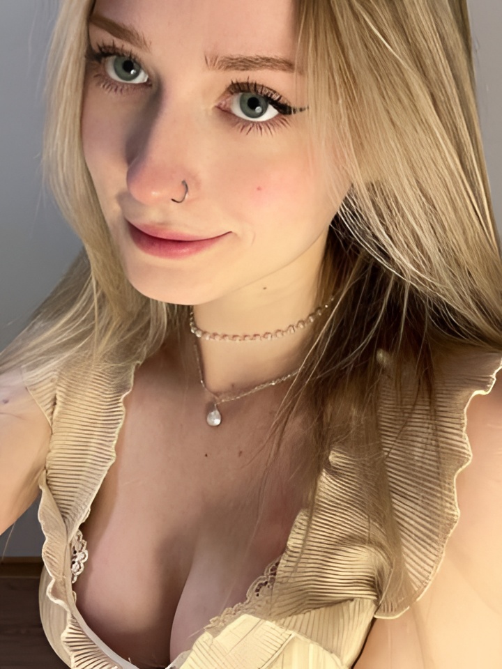 Галина привлекательная девушка из Павло-Федоровка цена от 10000 руб