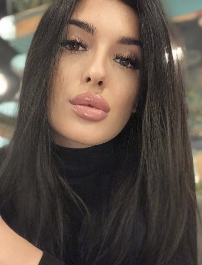 🎥 Влада привлекальеная девушка из Павло-Федоровка цена от 6000 руб