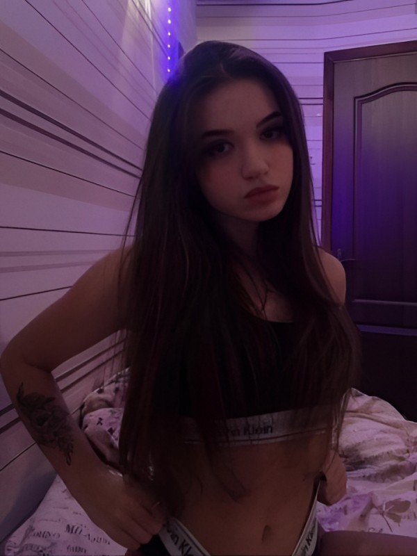 Милана привлекательная девушка из Павло-Федоровка цена от 3000 руб