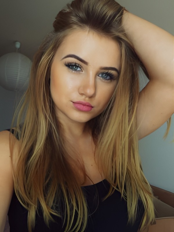 Рада привлекательная девушка из Павло-Федоровка цена от 5000 руб