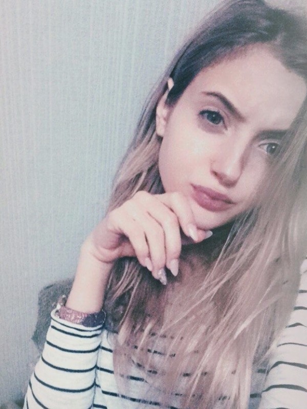 Эльза привлекательная девушка из Павло-Федоровка цена от 3500 руб