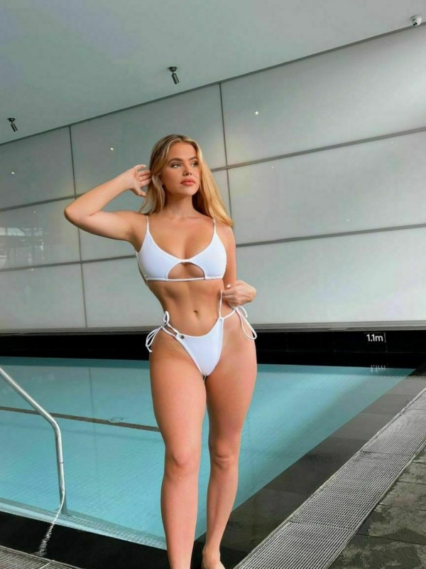 Полли привлекательная девушка из Павло-Федоровка цена от 3500 руб